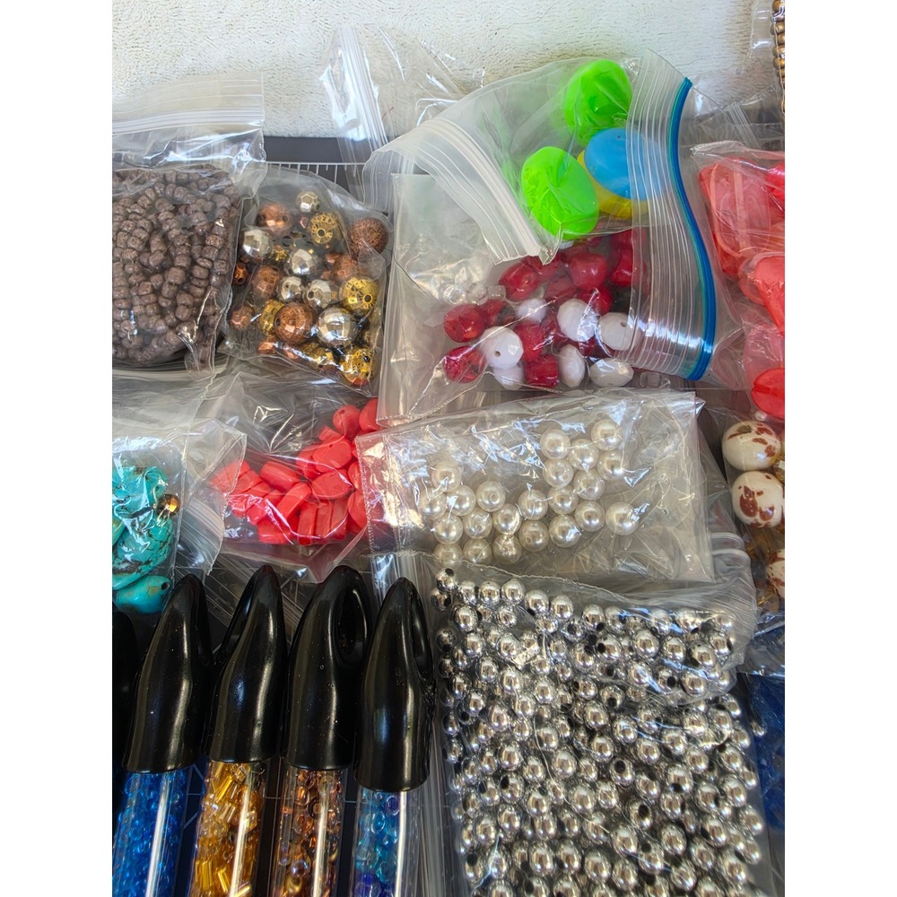 Jewelry Making Bead Lot Destash Seed Beads Glass Shell Findings Mixed Media 30pc - Picture 4 of 8